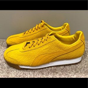 New Puma Yellow Sneakers Sz 8